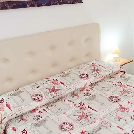 Enea Couette-café Castro (Lecce)