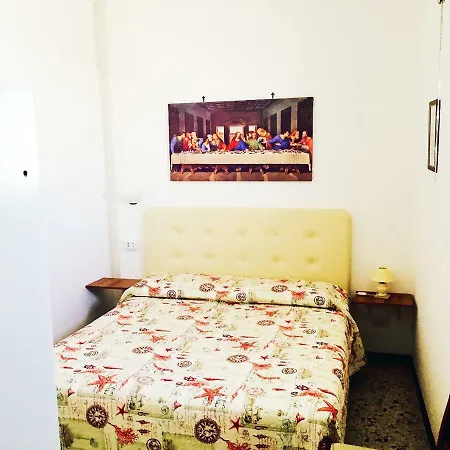 Couette-café Enea Castro (Lecce)