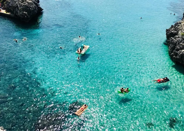 住宿加早餐酒店 Enea Castro (Lecce)